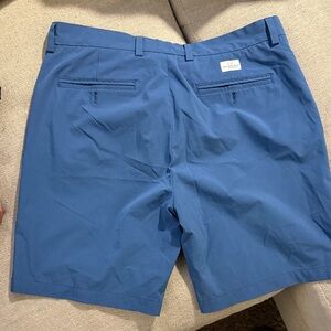 Vineyard Vines Men's Flat Front Blue Shorts